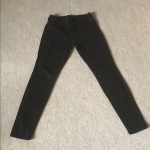 Uniqlo jeggings with pockets